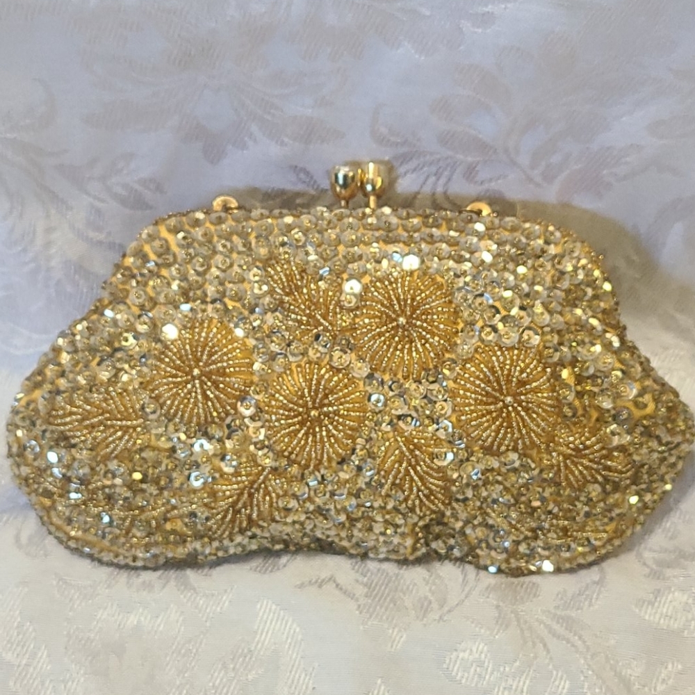 Gorgeous VTG Beaded Bag - Picture 4 of 16